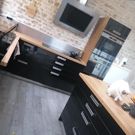 Chambre d'hôte grande suite Chef-Boutonne Extérieur photo