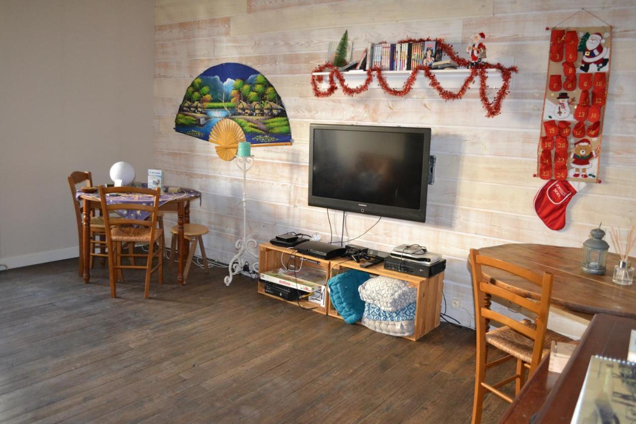 Chambre d'hôte grande suite Chef-Boutonne Extérieur photo